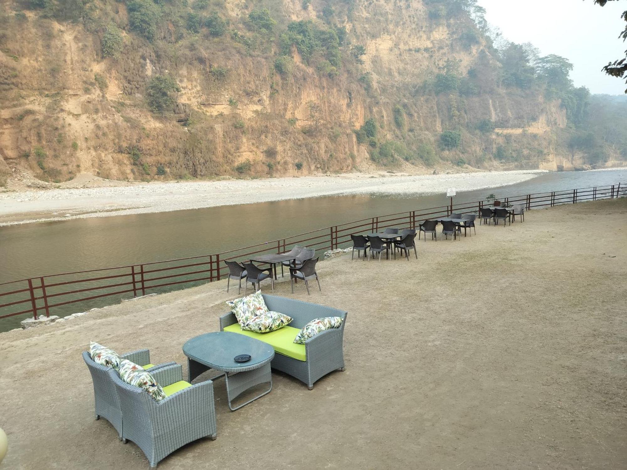 Bel-La Monde Hotel "Riverside" - Jim Corbett Garjia Exterior photo