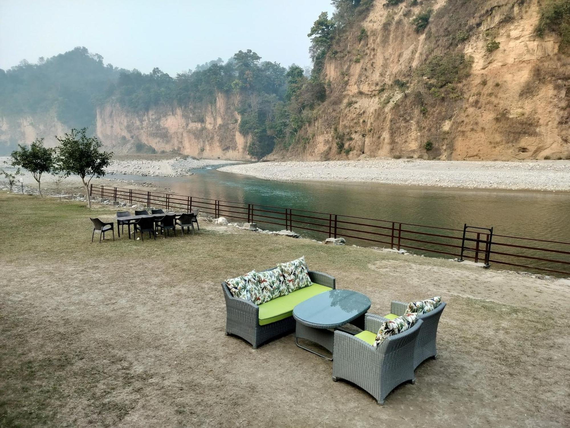 Bel-La Monde Hotel "Riverside" - Jim Corbett Garjia Exterior photo