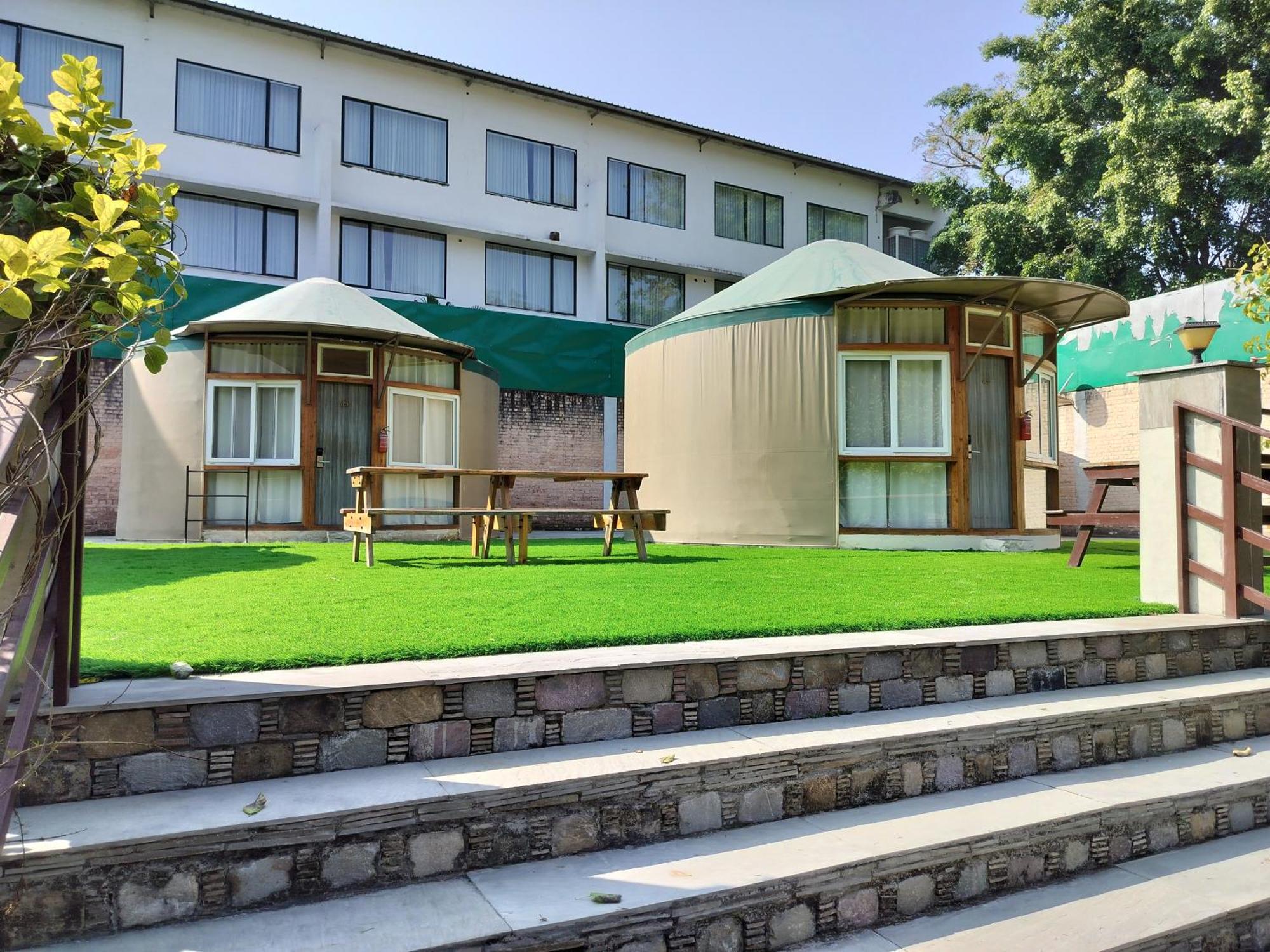 Bel-La Monde Hotel "Riverside" - Jim Corbett Garjia Exterior photo